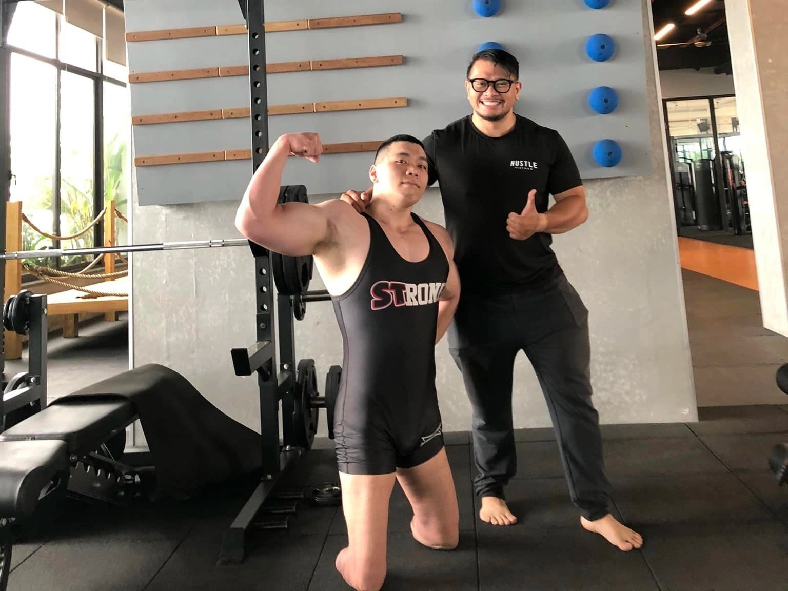 mat chan vi tai nan anh 1