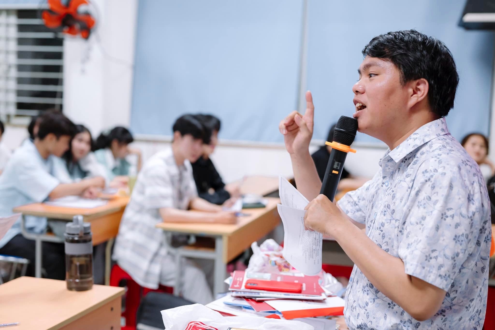 chàng trai làm thiện nguyện ảnh 1 chang trai lam thien nguyen anh 1