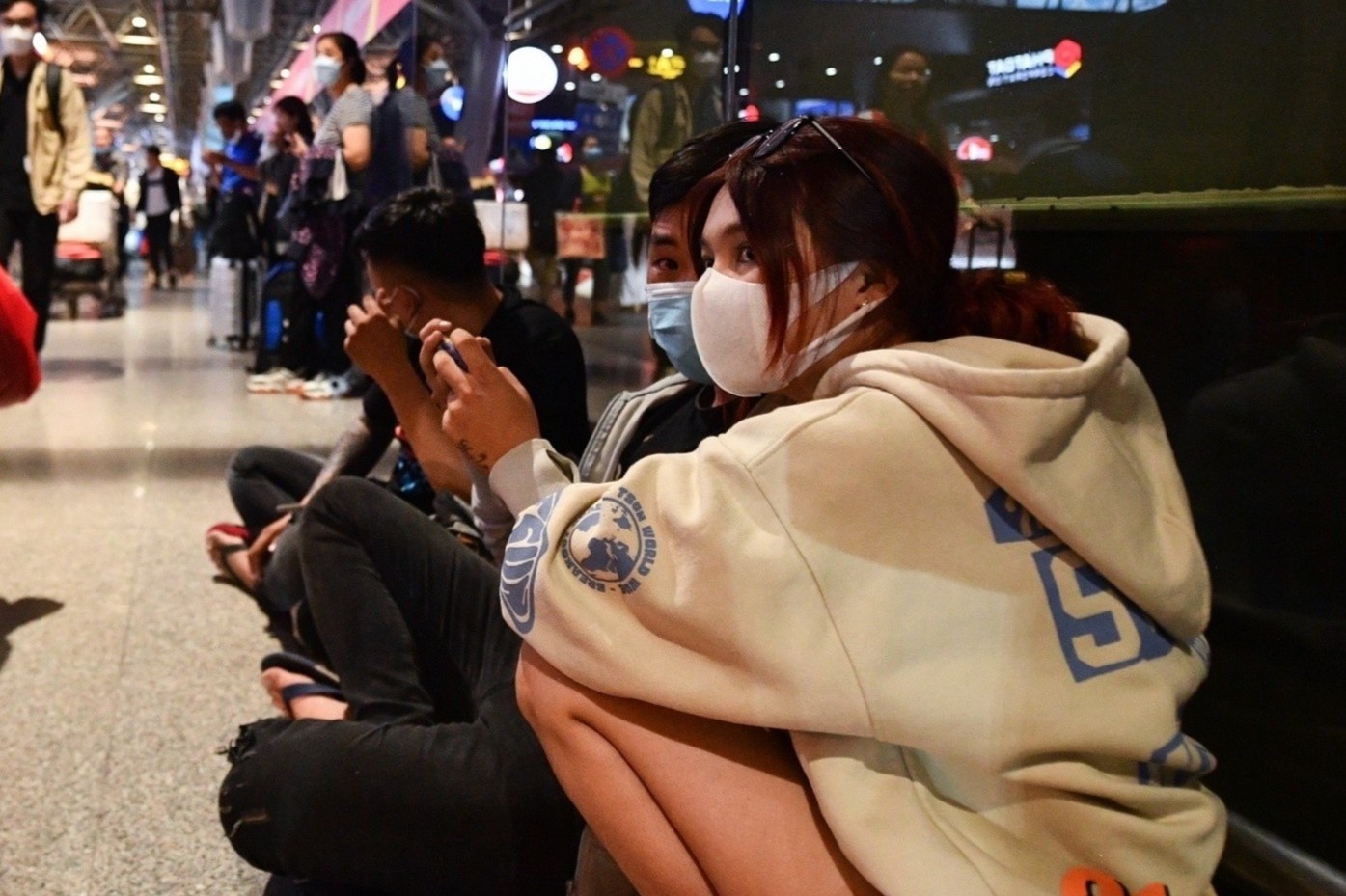 Bay dem muon, chap nhan mua ve dat de ve Tet som hinh anh