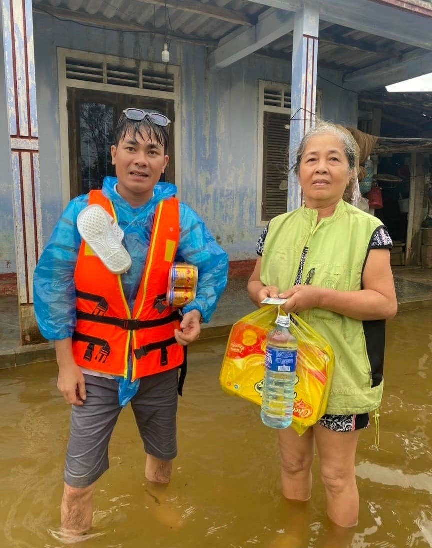 nước uống miễn phí ảnh 2 nuoc uong mien phi anh 2