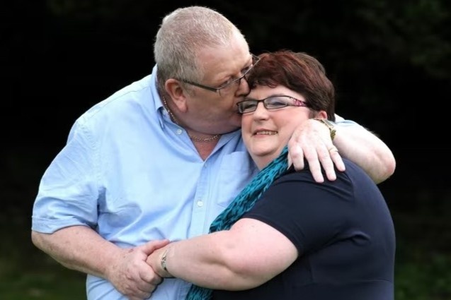 Tieu sach 50 trieu USD tien trung so trong 8 nam hinh anh