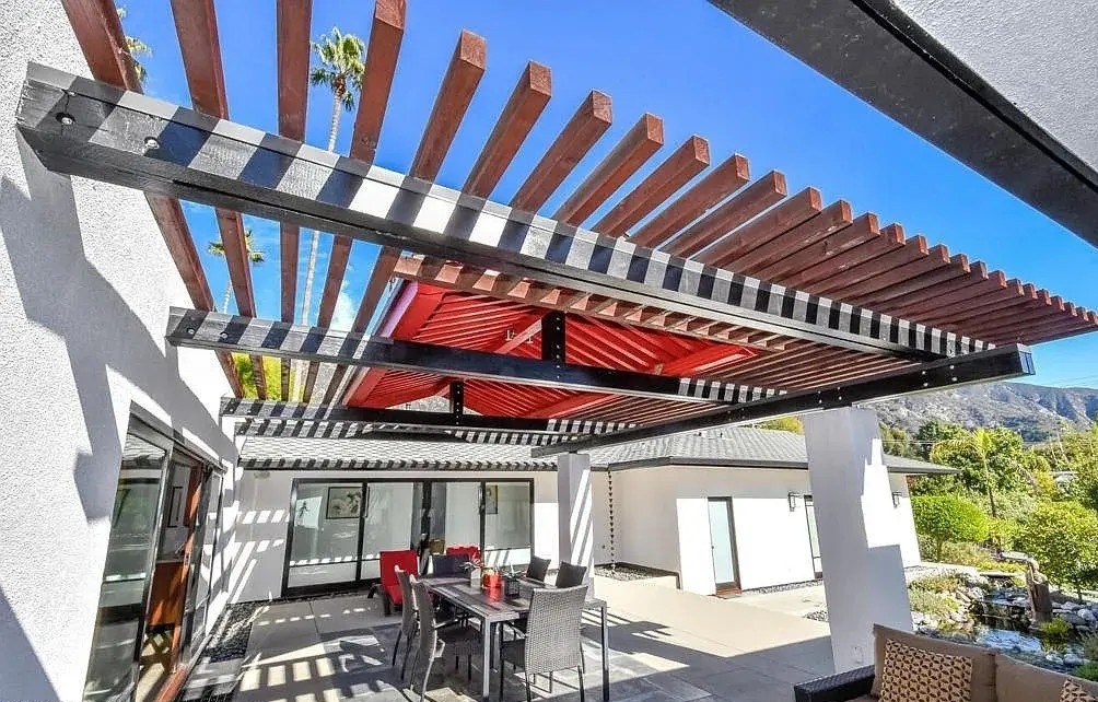 trung so 2 ty USD anh 4