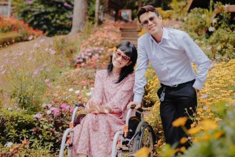 Co gai ngoi xe lan nhan bat ngo khi mot minh tu TP.HCM di Da Lat hinh anh