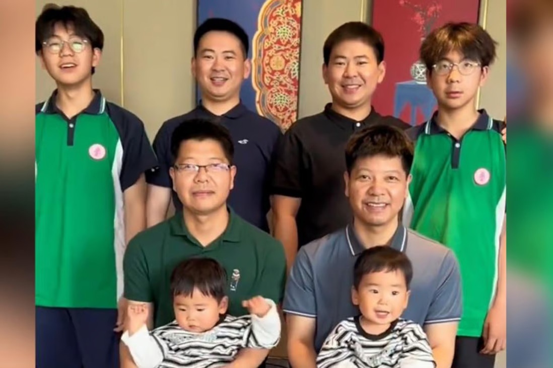 nha 4 cap sinh doi anh 1