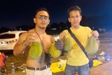 Chu quay sau rieng o Malaysia bat ngo noi tieng nho than hinh co bap hinh anh