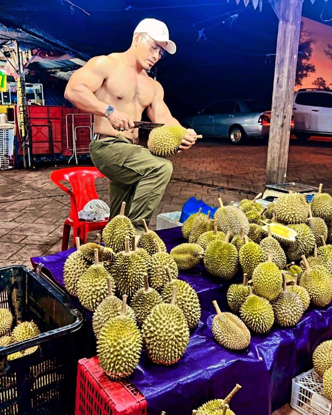 chủ quầy sầu riêng ảnh 1 chu quay sau rieng anh 1
