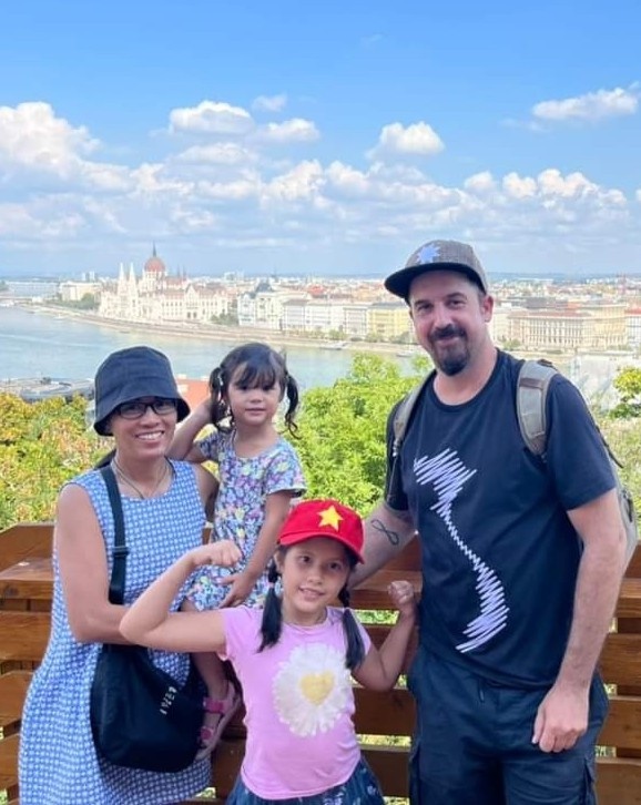 vo chong khac quoc tich anh 3