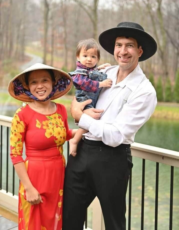 vo chong khac quoc tich anh 2