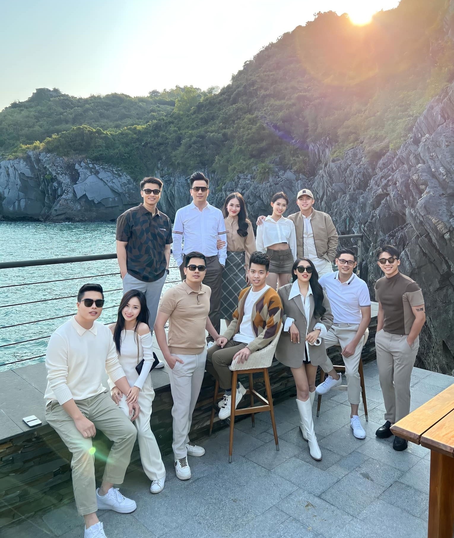 nhóm bạn đi du lịch ảnh 7 nhom ban di du lich anh 7