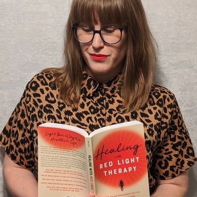 Nguoi phu nu hai lan vuot noi co don nho sach hinh anh