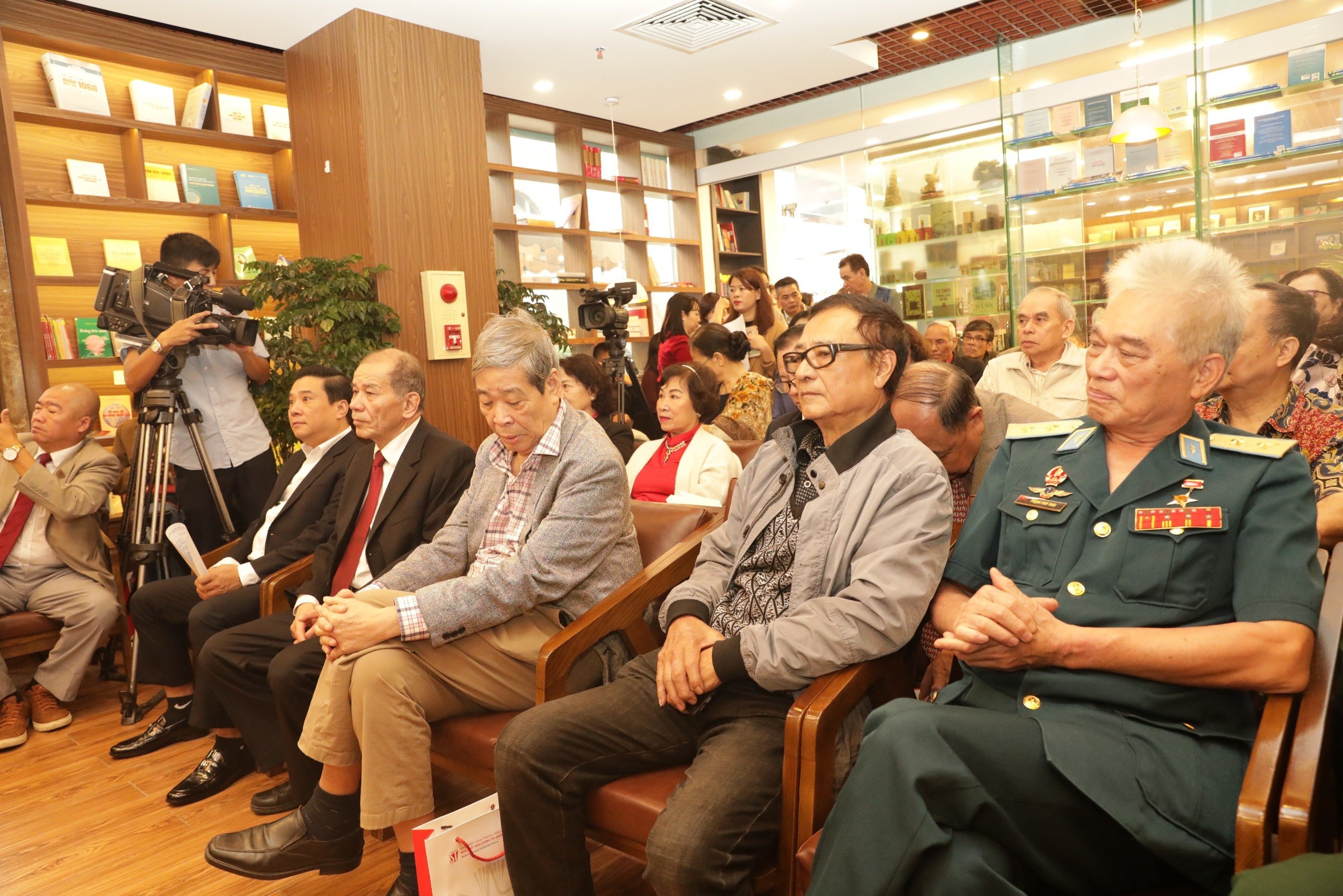 hoi uc quang tri anh 1