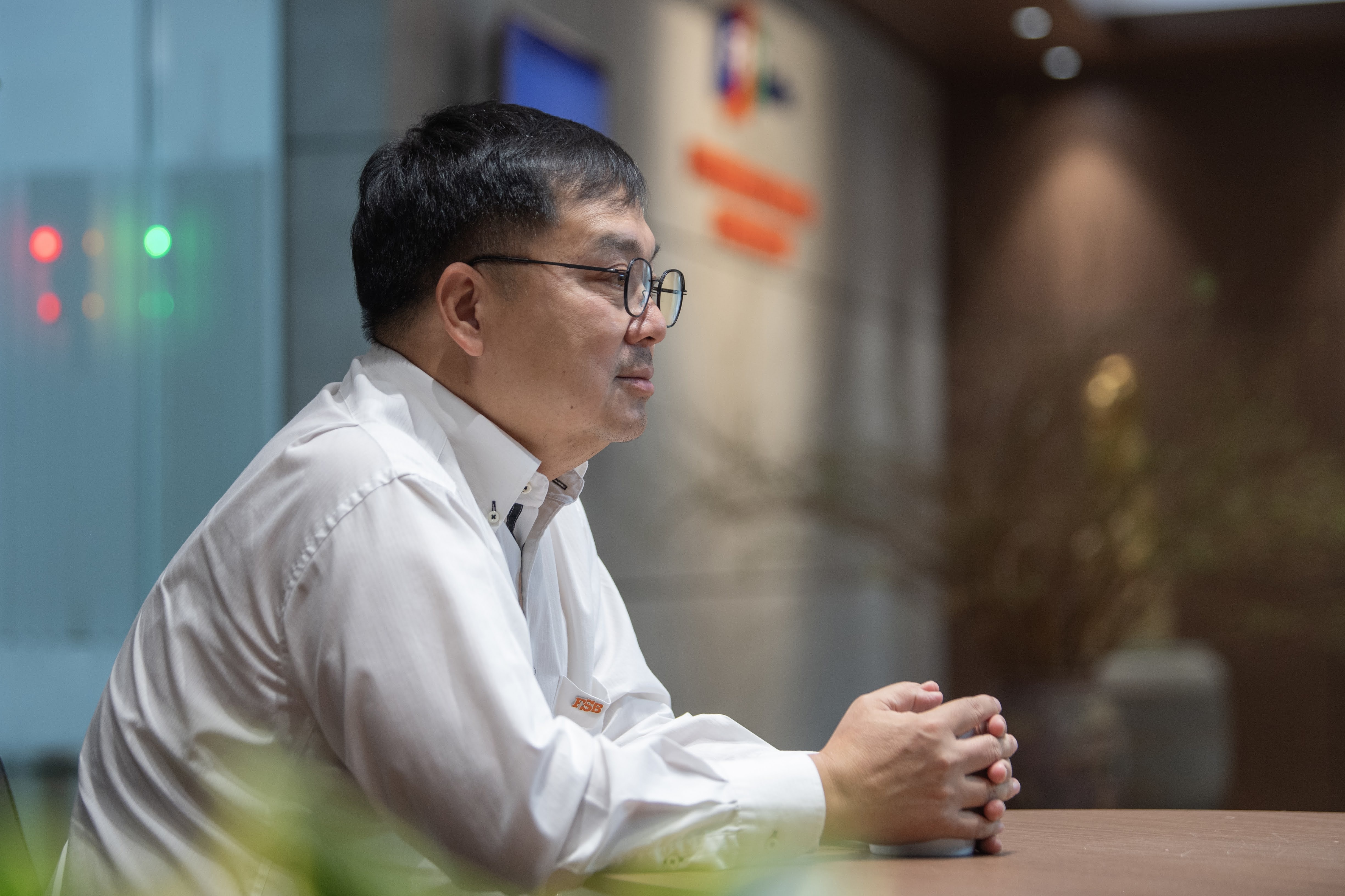 doanh nhan Hoang Nam Tien anh 1