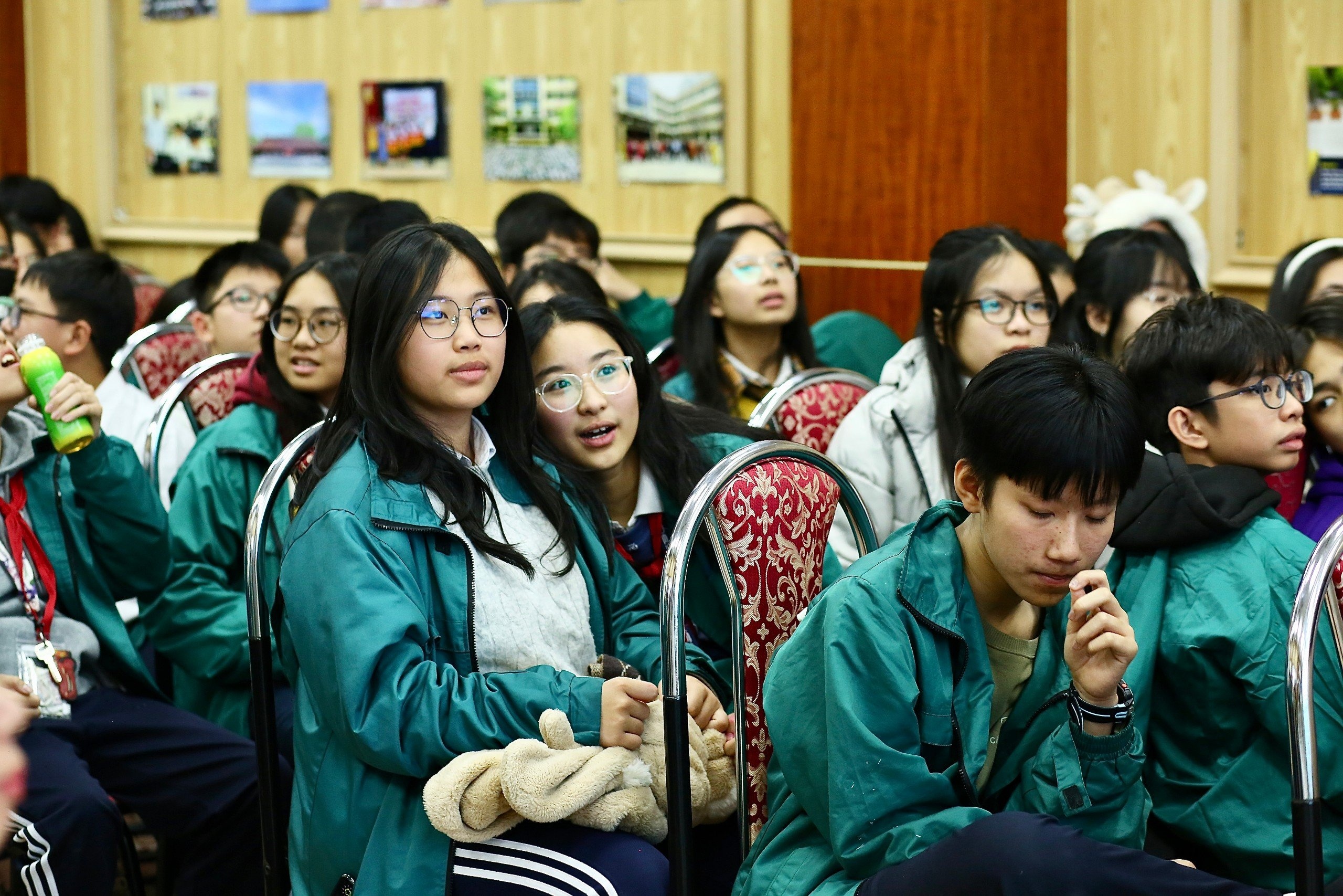 day tre em tien bac anh 1