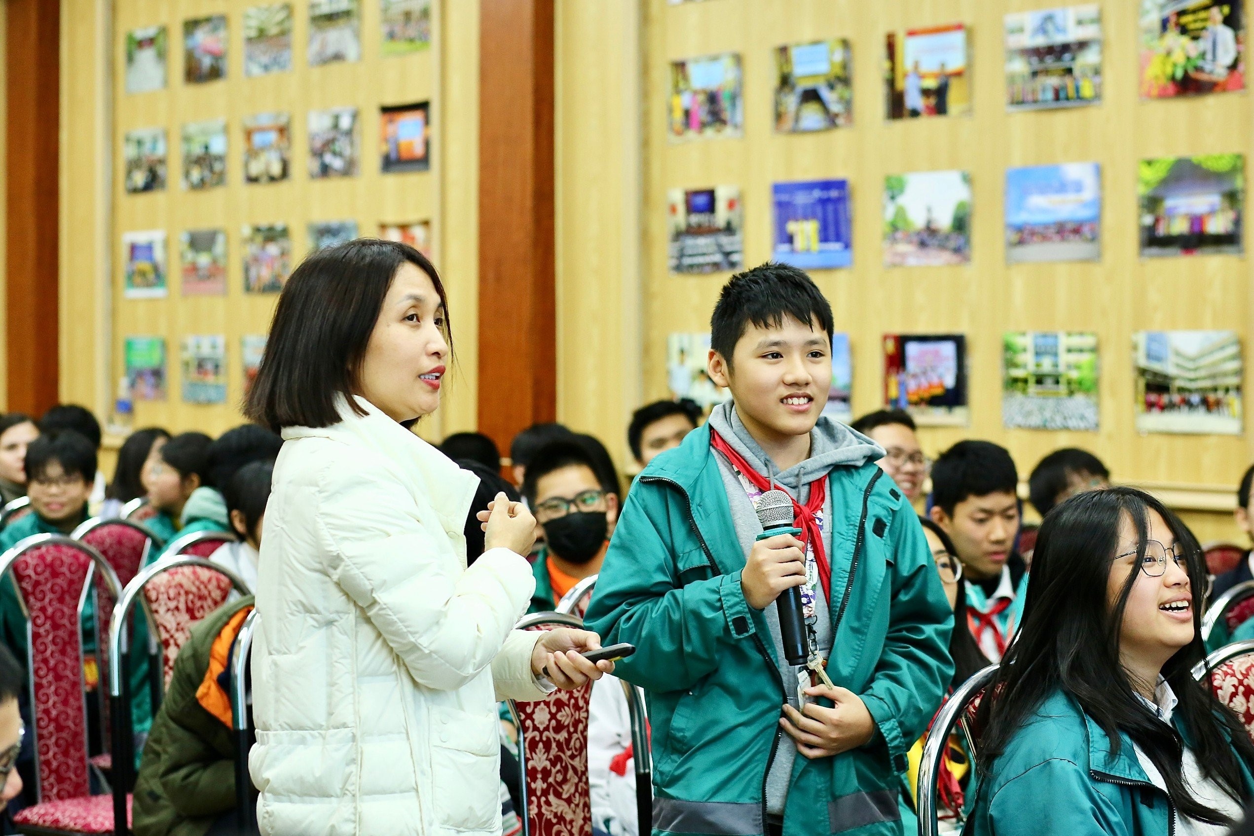 Day tre em the nao la lai suat, ti gia, lam phat de dung tien dung hinh anh