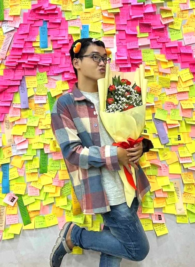 doc sach dip Tet anh 3