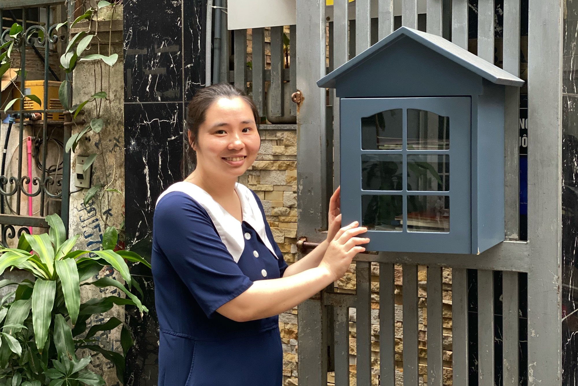 To chim khong nuoi chim, chi dung sach mien phi o Ha Noi hinh anh