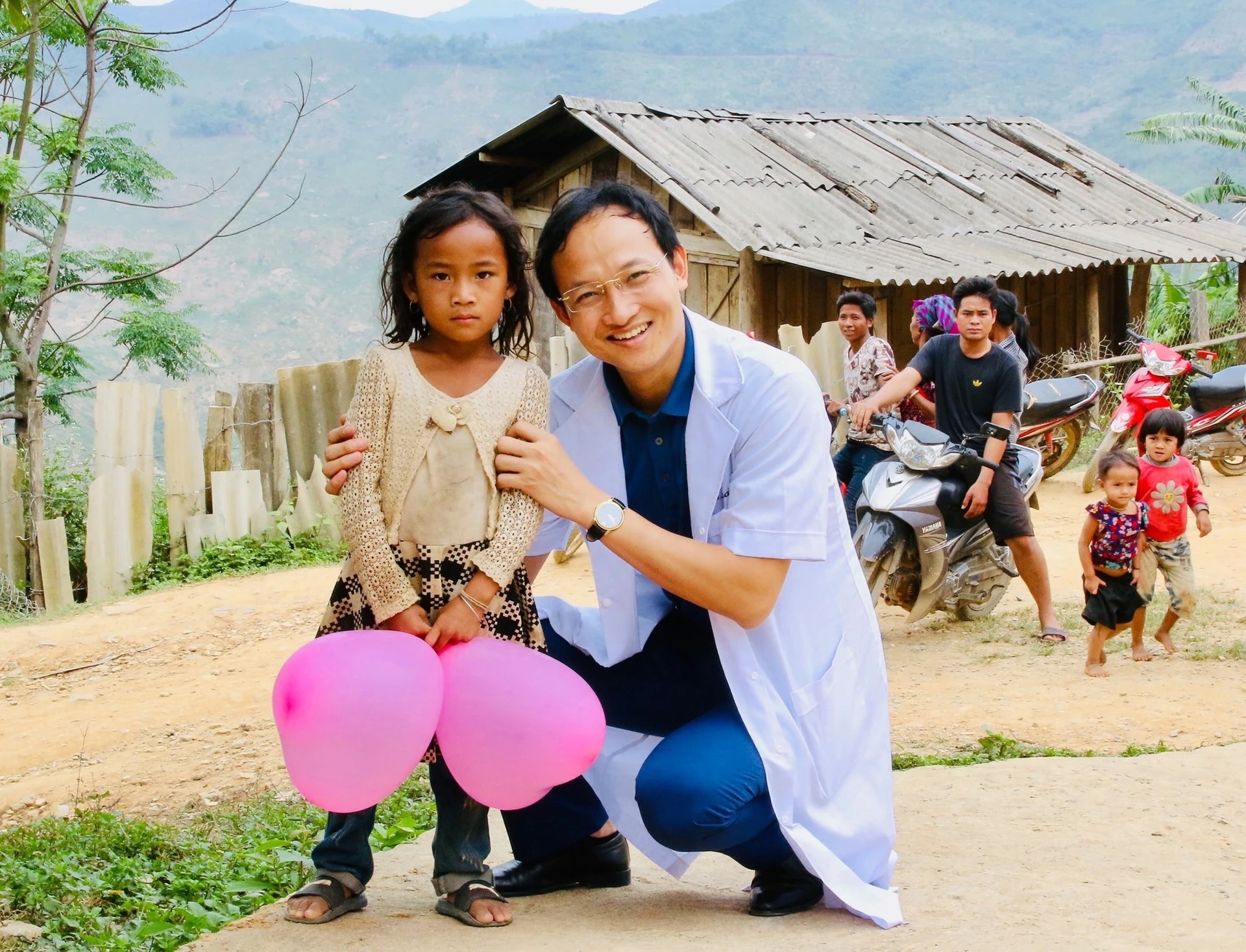 Nhung loi tu trai tim bac si hinh anh