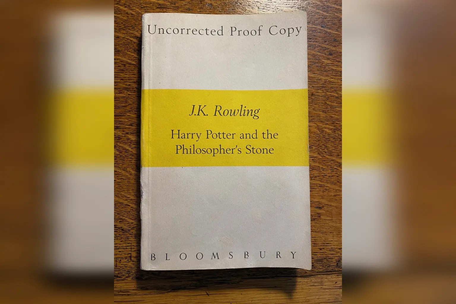 Ban in thu cuon 'Harry Potter' duoc ban voi gia 13.900 USD hinh anh