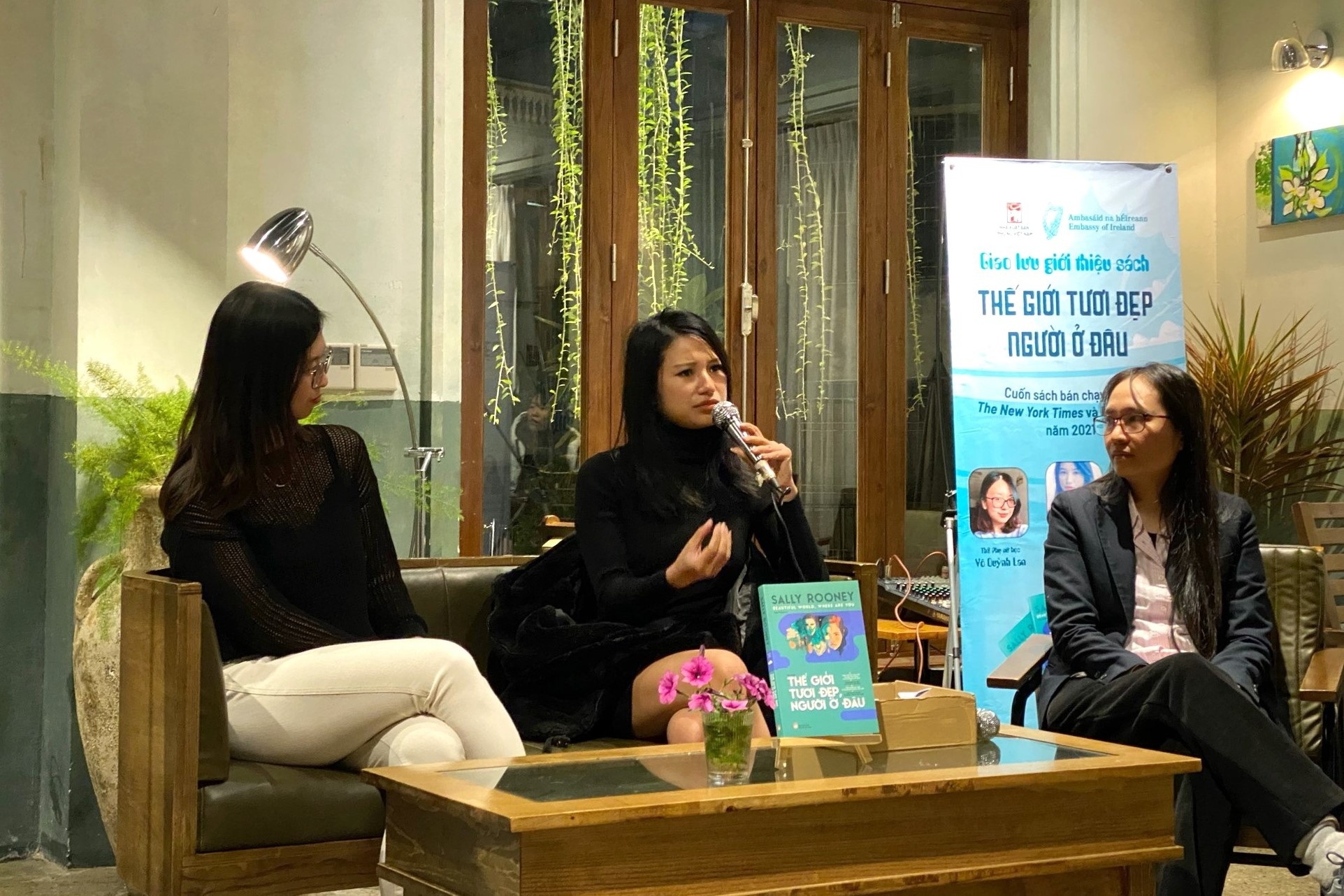 sach Sally Rooney anh 1