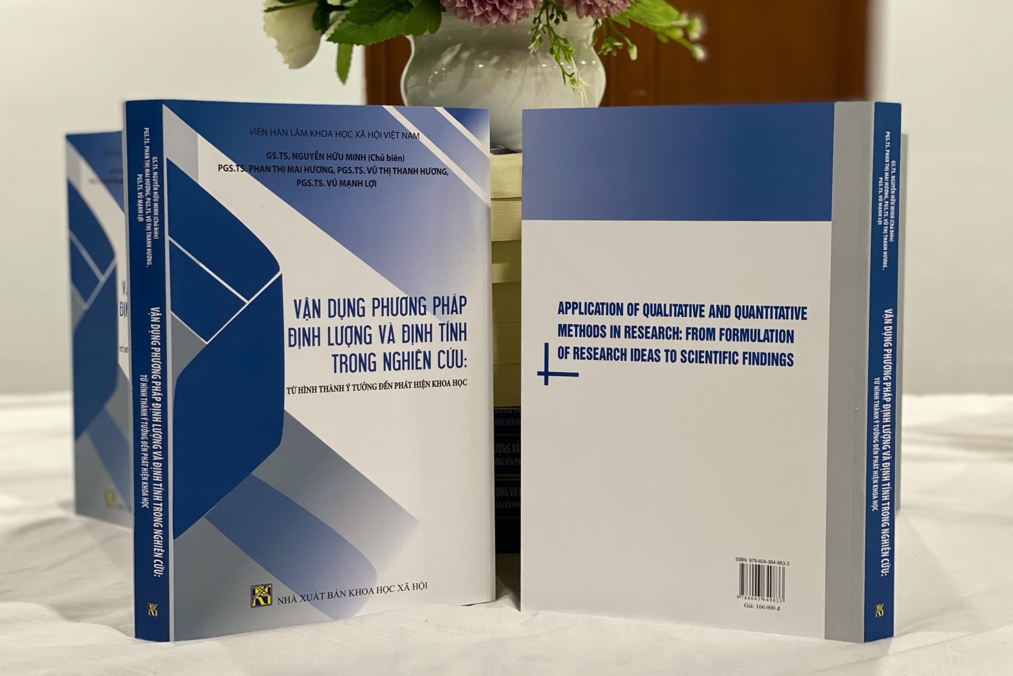 Cuon sach cho cac nha nghien cuu tre hinh anh