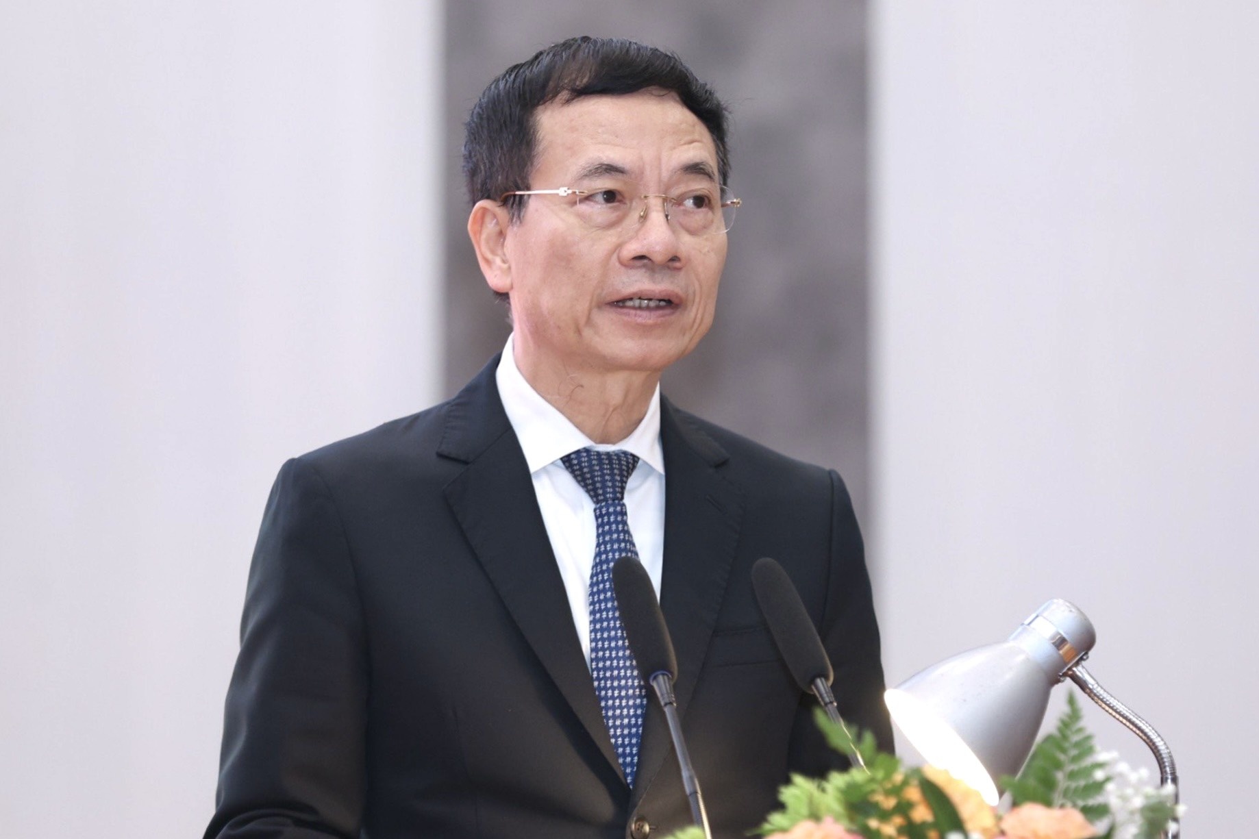 Nguoi Viet Nam dang doc nhieu hon hinh anh