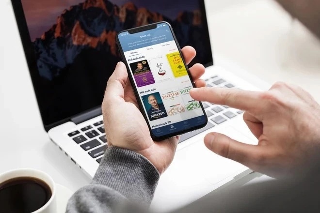 Cac nha xuat ban kiem duoc bao nhieu khi lam sach dien tu? hinh anh