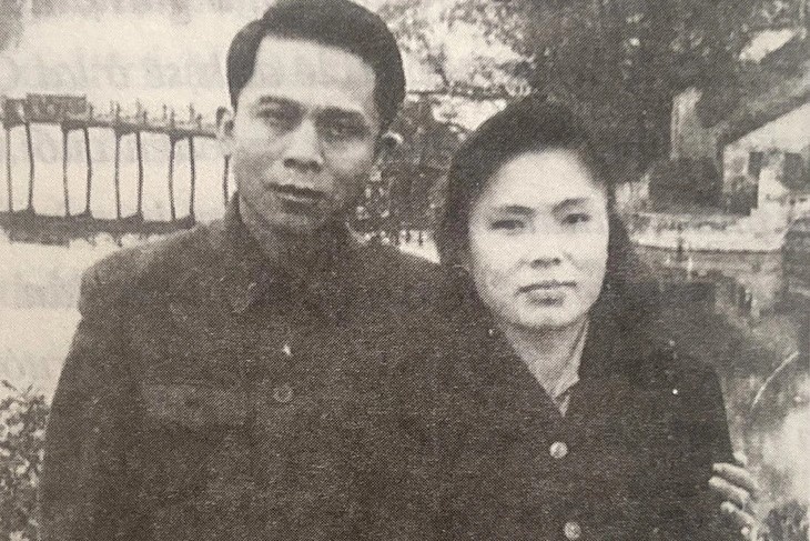 Tuong Hoang Dan dap xe 1.300 cay so de lay vo hinh anh