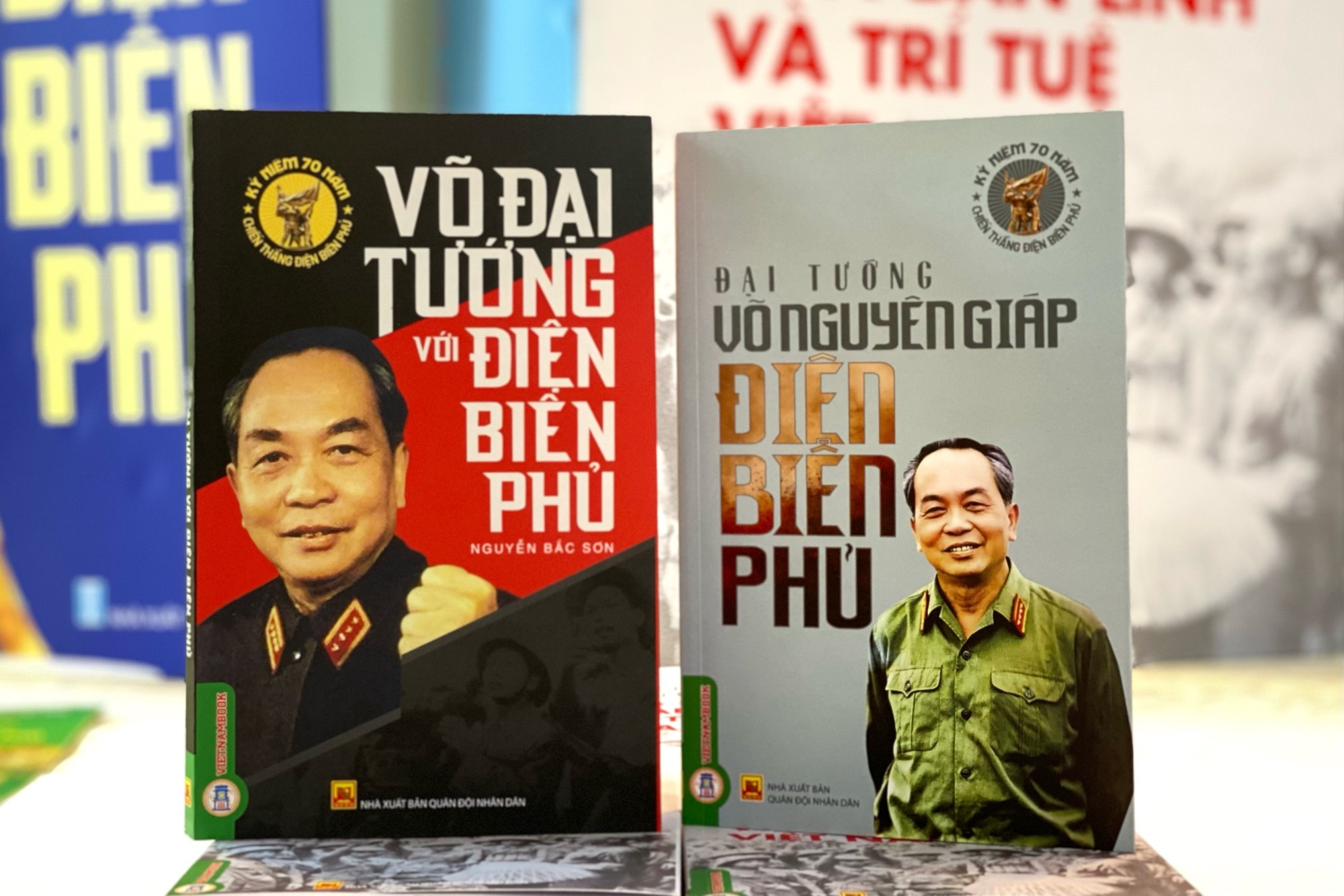 Bo sach quy ky niem 70 nam Chien thang Dien Bien Phu hinh anh