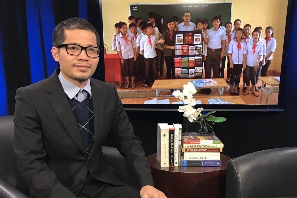 tang sach nong thon anh 1