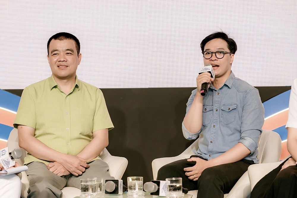 A hau Thuy Van anh 2