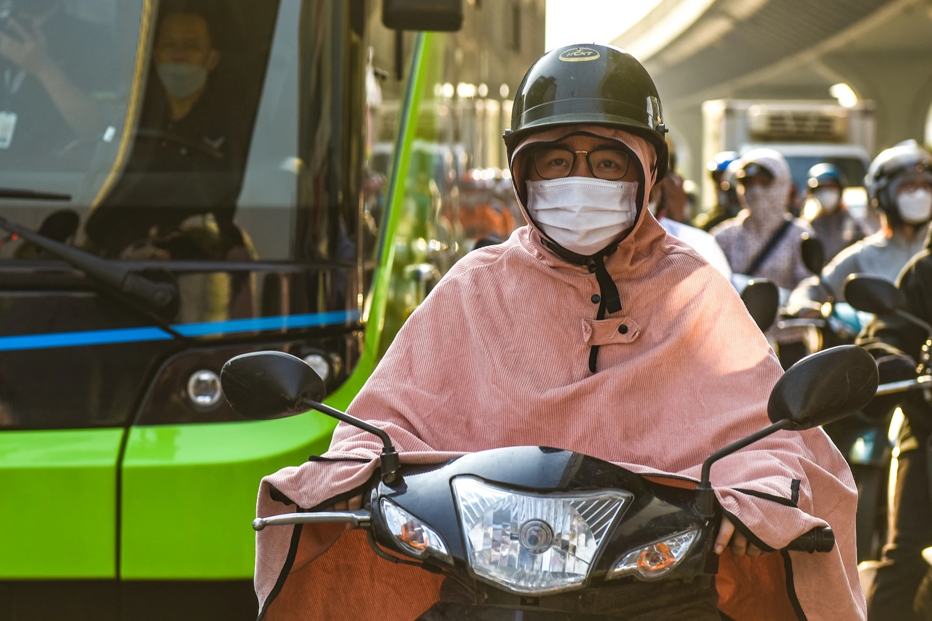 Dong luc de 'phuot' moi ngay gan 30, 40 km den cong ty lam viec hinh anh
