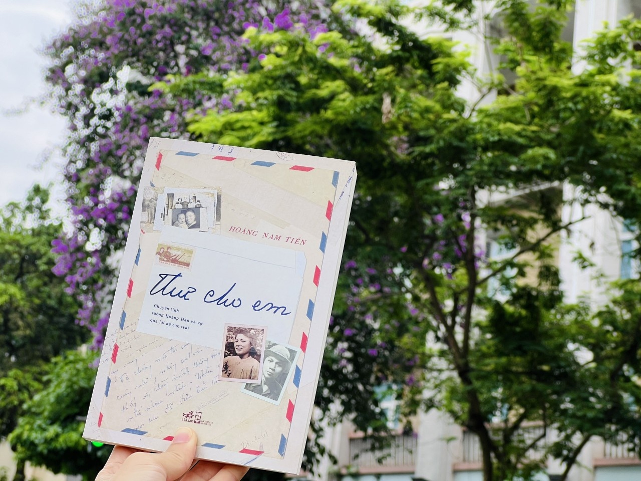 sach thu cho em anh 2