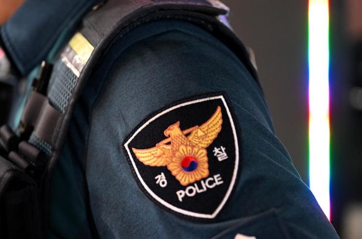 Nguoi dan ong Han Quoc roi tu tang 15, trung cu ong 80 tuoi ben duoi hinh anh