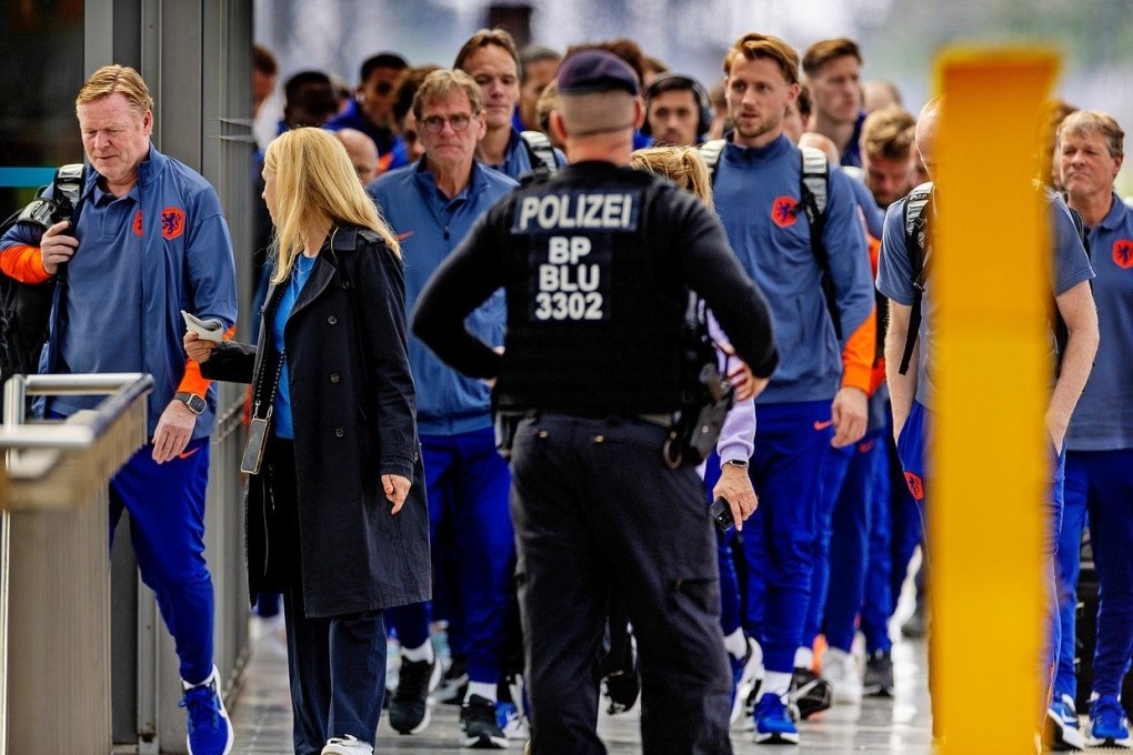 Ha Lan gap su co truoc tran ban ket EURO 2024 hinh anh