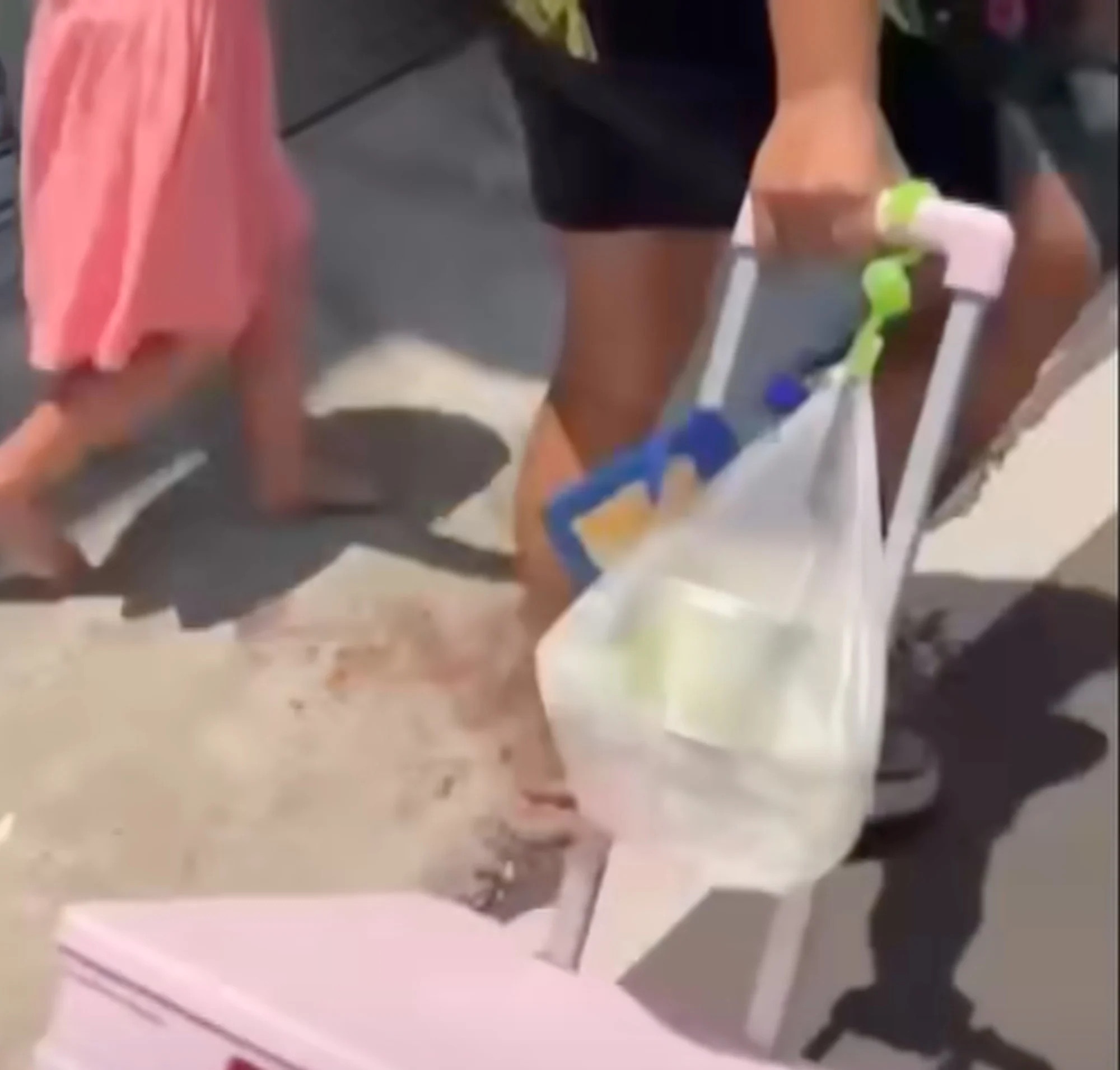 me phat con gai anh 1