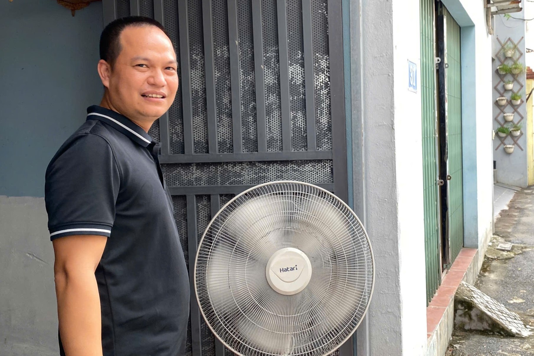 Quat, may lanh doc duong di vieng Tong Bi thu o lang Lai Da hinh anh