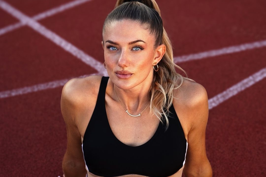 'Van dong vien quyen ru nhat hanh tinh' bi dong doi bat man hinh anh