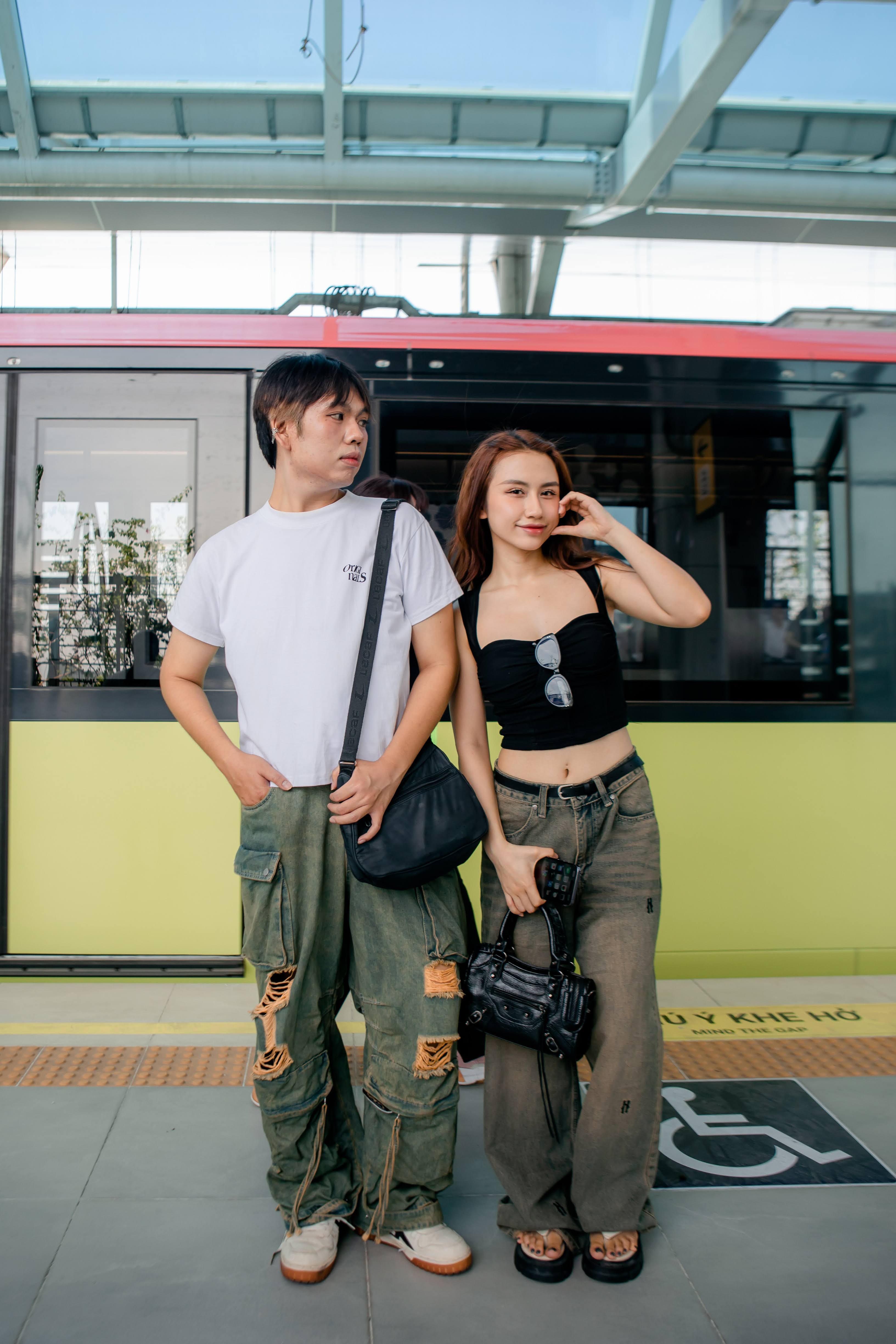 checkin tau tren cao anh 12