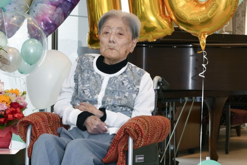 Nguoi sap 'len ngoi' cao tuoi nhat the gioi hinh anh