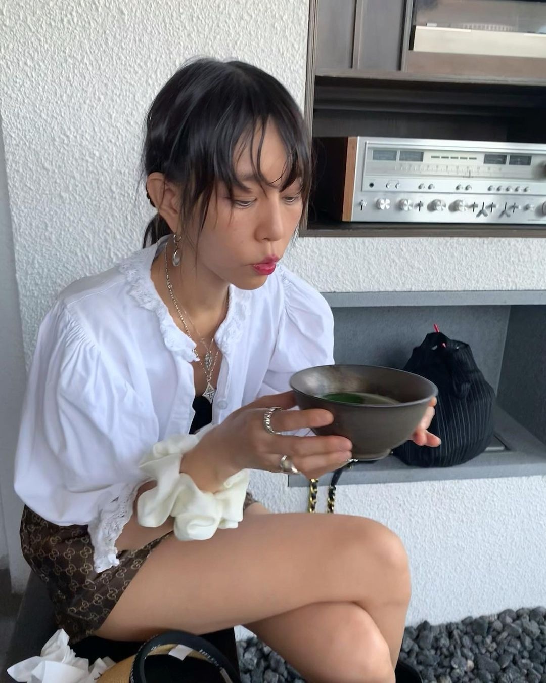 co gai tre hon tuoi anh 2