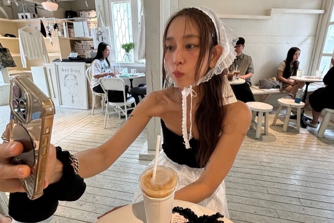 Ve ngoai gay kinh ngac cua chu tiem ca phe 53 tuoi hinh anh