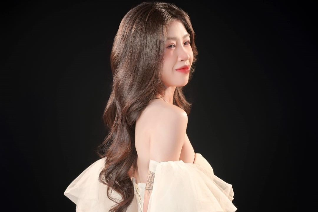 Hinh anh thu hut cua 'hot girl bong da' Thanh Nha hinh anh