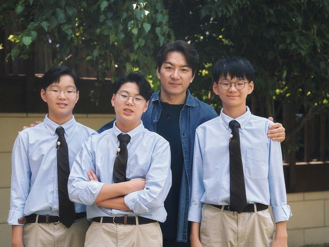 anh em Daehan Minguk Manse anh 3