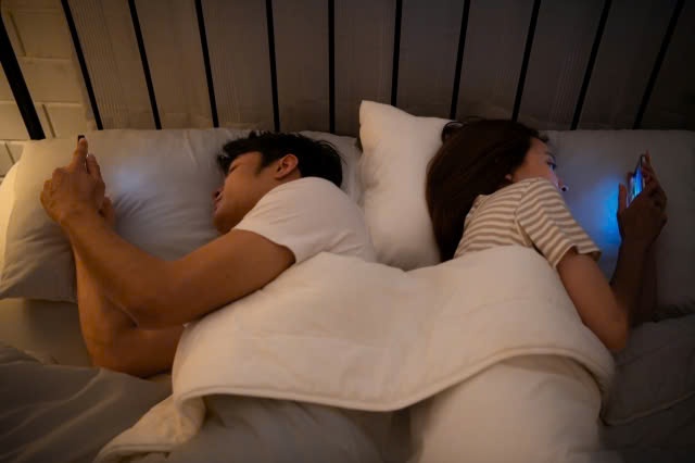 vo chong khong tinh duc anh 2