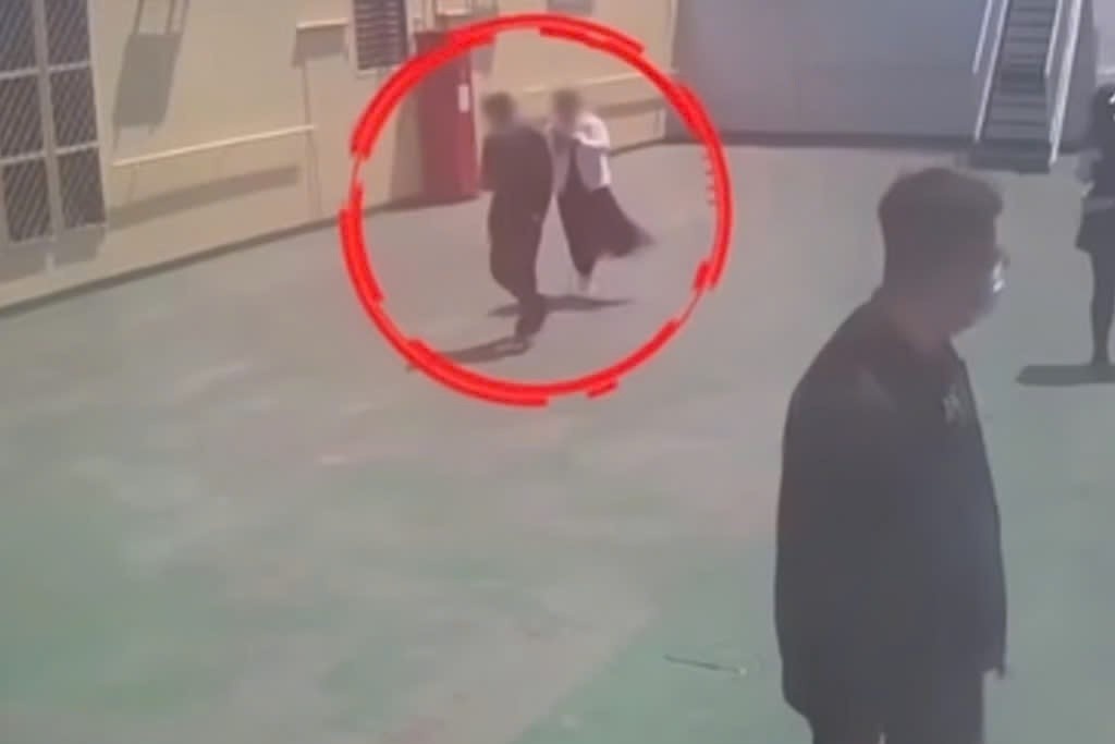 Tu hinh nguoi chong Trung Quoc day vo xuong bien de lay tien bao hiem hinh anh