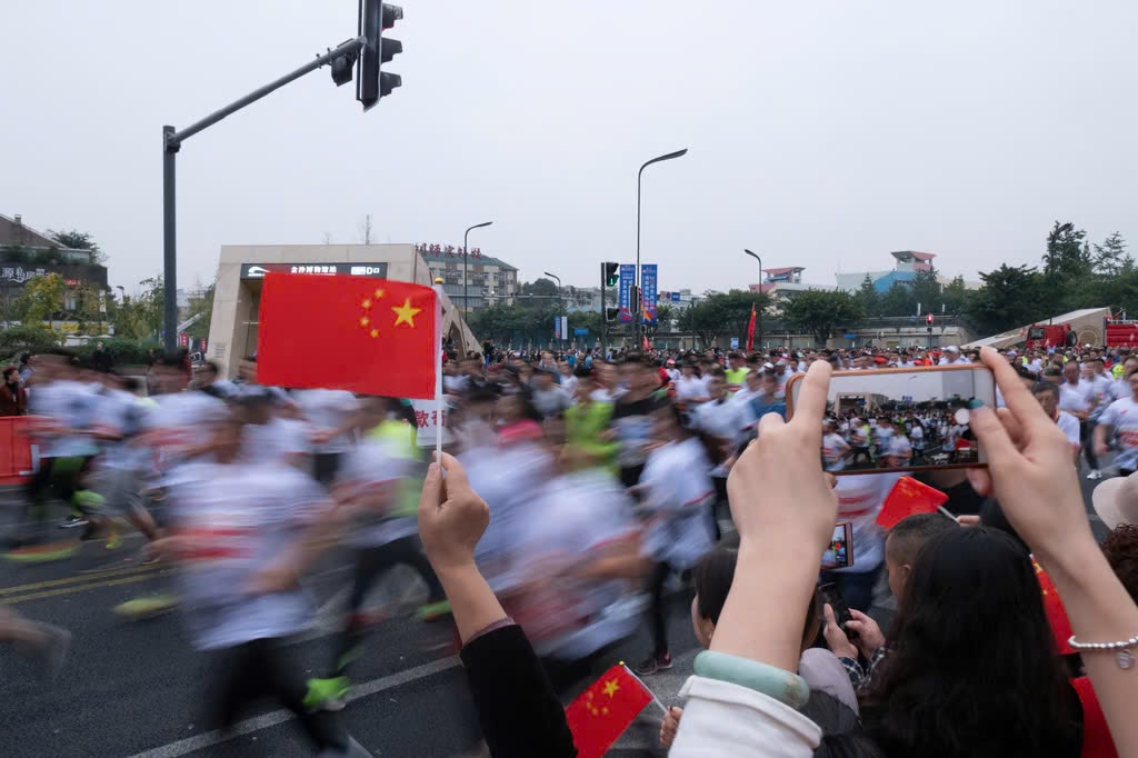 giai thuong marathon anh 1