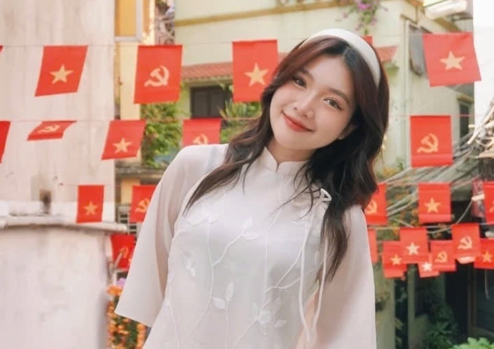 Nhung dia diem chup anh ao dai Tet gay sot trong gioi tre Ha Noi hinh anh