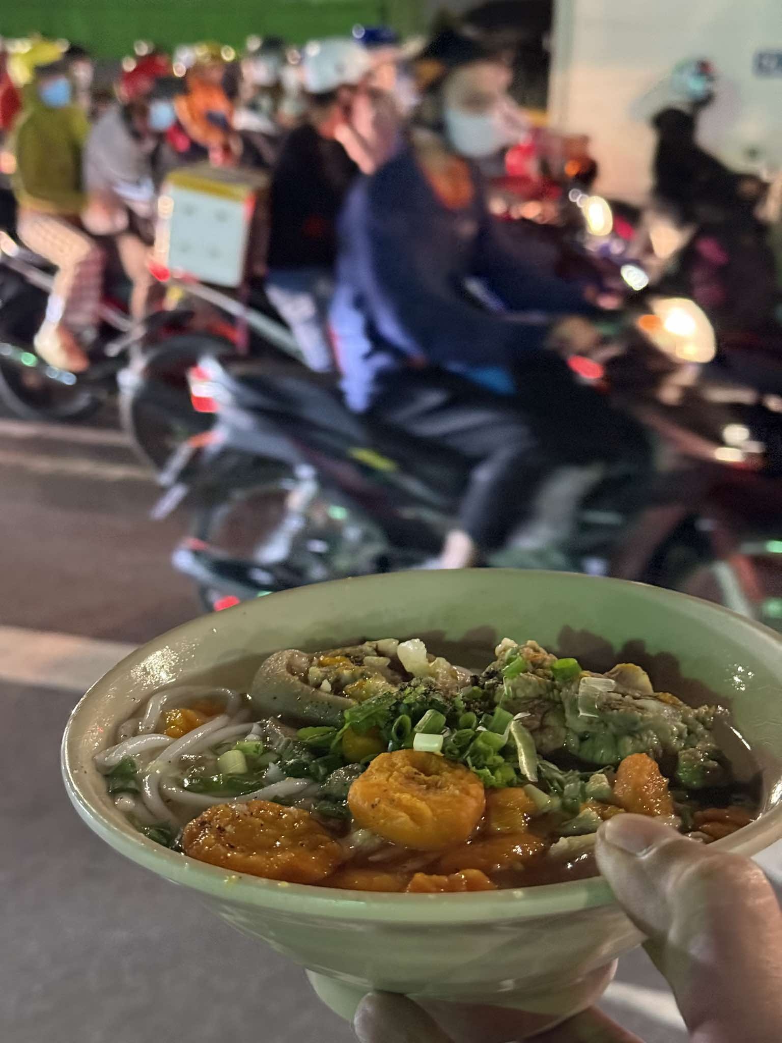 banh canh mien phi anh 2