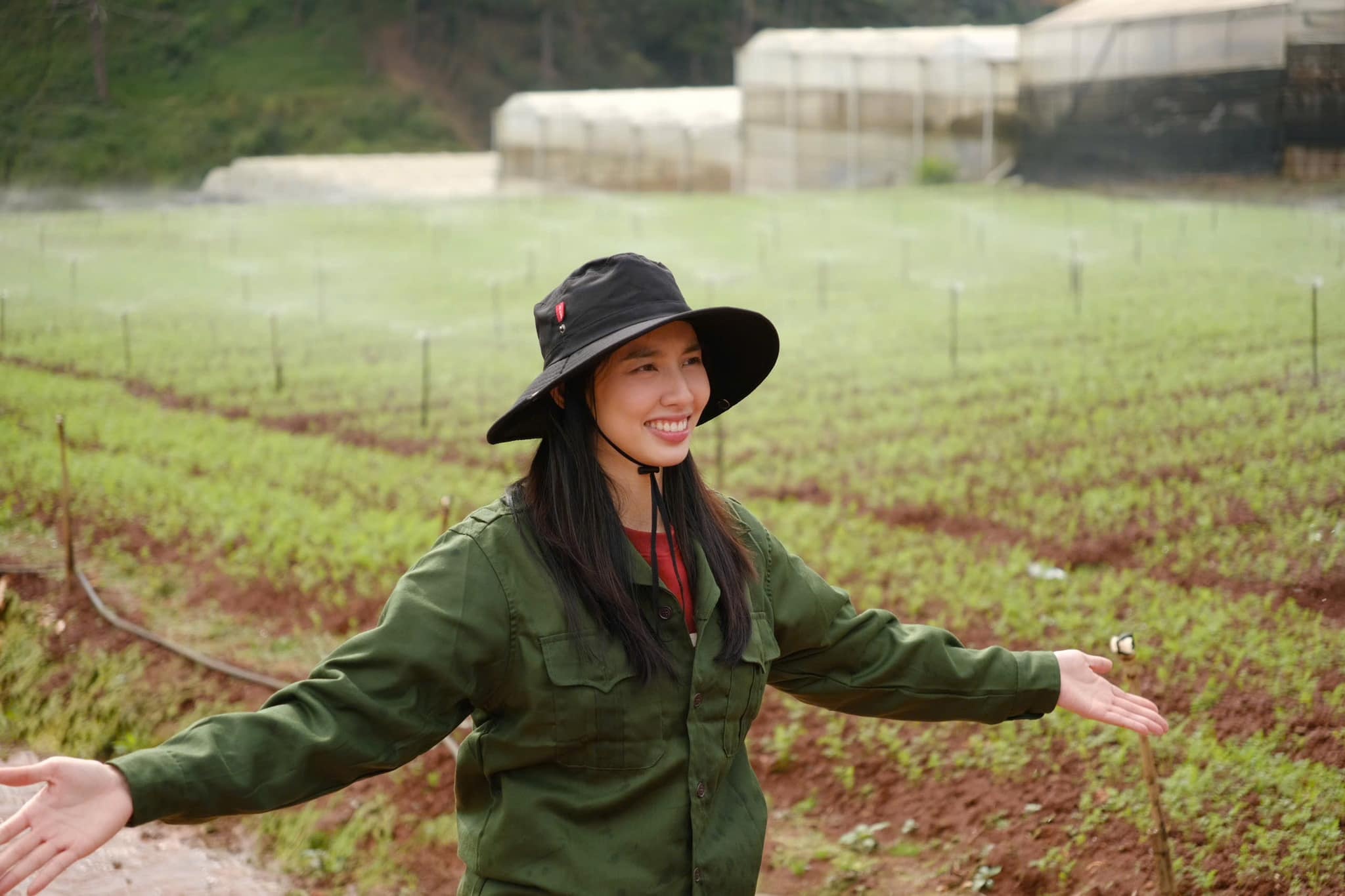 thuy tien quang cao keo anh 1