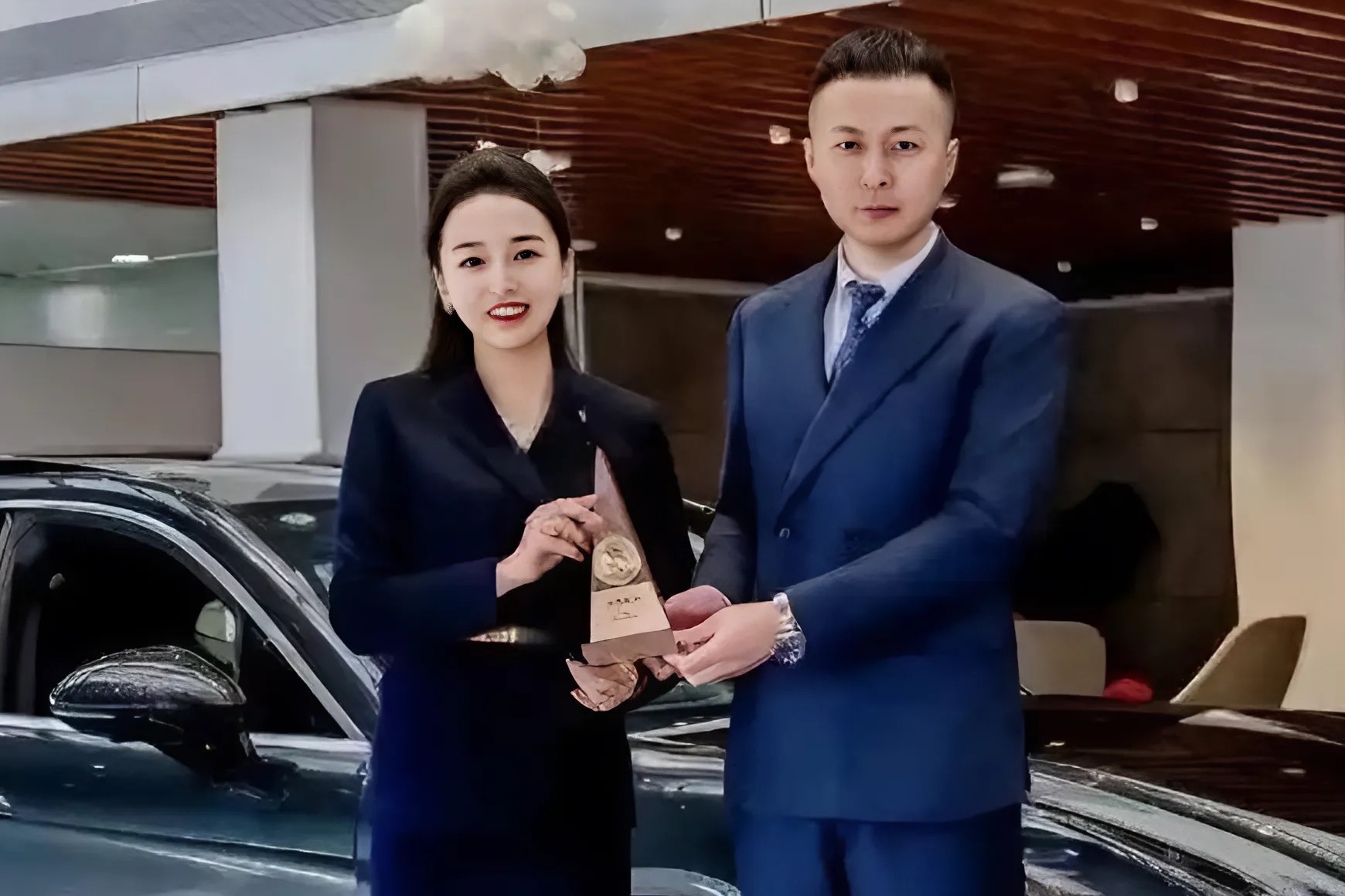 Ban 340 xe Porsche trong 2 nam, co gai Trung Quoc bi don nhay cam hinh anh